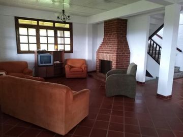 SE VENDE FINCA EN LA CUMBRE