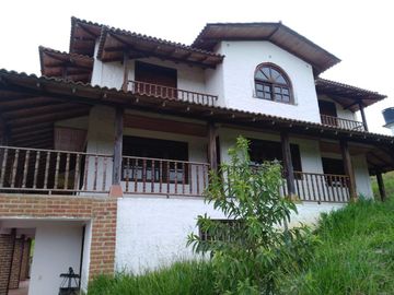 SE VENDE FINCA EN LA CUMBRE