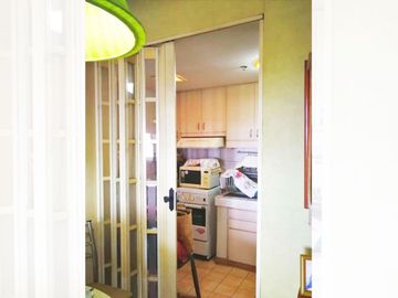 SEMI FURNISHED 3BR UNIT FOR SALE IN CITYLAND PASONG TAMO TOWER