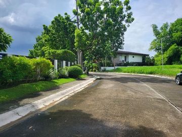 Lot In Manila Southwoods For Sale Near The Entrance 12.5 KM From Ayala Alabang Muntinlupa City