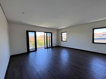 BEAUTIFUL AYALA SOUTHVALE HOUSE FOR SALE