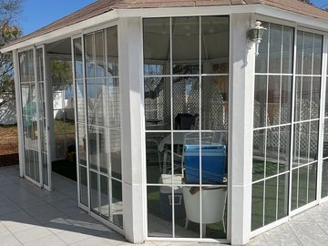 LINDA CASA CERRO RINCONES, JARDINES DEL SUR