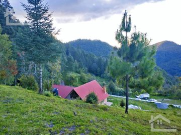 TERRENO CON VISTA PANORÁMICA BELLÍSIMA!!