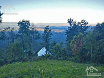 TERRENO CON VISTA PANORÁMICA BELLÍSIMA!!