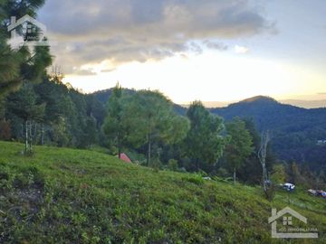 TERRENO CON VISTA PANORÁMICA BELLÍSIMA!!