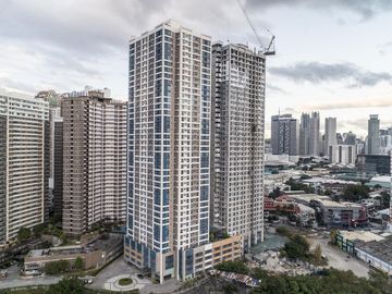 [420K TO MOVE IN] 2BR Condo near Boni MRT Station - Axis Residences