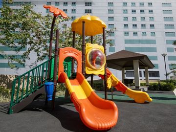 [420K TO MOVE IN] 2BR Condo near Boni MRT Station - Axis Residences