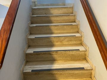 ALQUILO OFICINAS Y/O CONSULTORIOS EN BATALLON CALLAO SUR, CHACARILLA