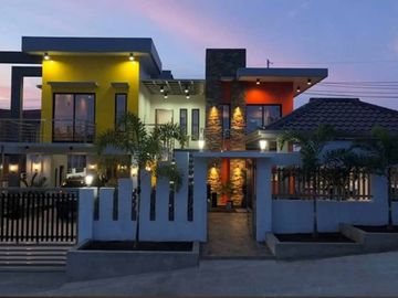 3BR High End House and Lot for Sale at Tagaytay City, Cavite