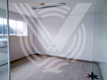 OPORTUNIDAD: SE VENDE LOCAL COMERCIAL Y TERRENO CON 2 FRENTES Y 40% CONSTRUIDO PARA HOTEL