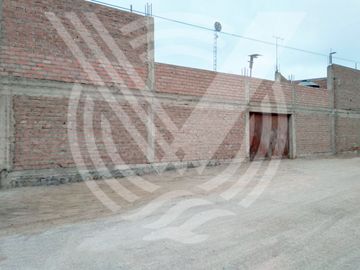 OPORTUNIDAD: SE VENDE LOCAL COMERCIAL Y TERRENO CON 2 FRENTES Y 40% CONSTRUIDO PARA HOTEL