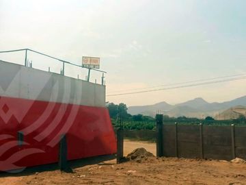 OPORTUNIDAD: SE VENDE LOCAL COMERCIAL Y TERRENO CON 2 FRENTES Y 40% CONSTRUIDO PARA HOTEL