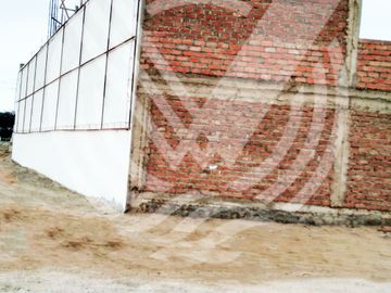 OPORTUNIDAD: SE VENDE LOCAL COMERCIAL Y TERRENO CON 2 FRENTES Y 40% CONSTRUIDO PARA HOTEL
