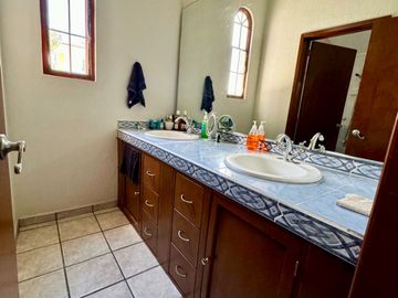 CASA EN VENTA LOMAS DE SANTA ANITA