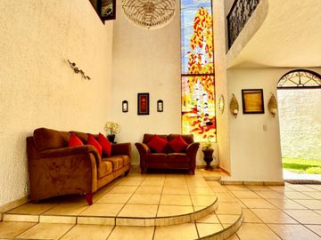 CASA EN VENTA LOMAS DE SANTA ANITA