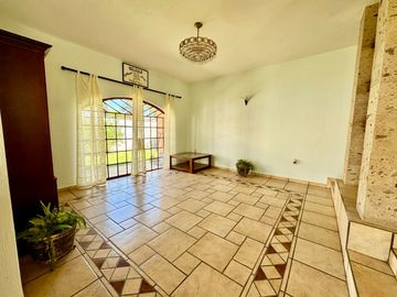 CASA EN VENTA LOMAS DE SANTA ANITA