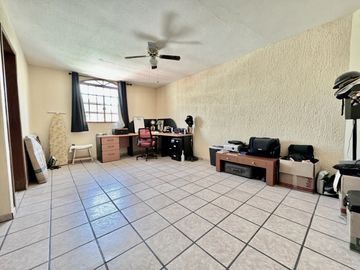 CASA EN VENTA LOMAS DE SANTA ANITA
