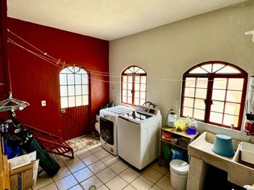 CASA EN VENTA LOMAS DE SANTA ANITA