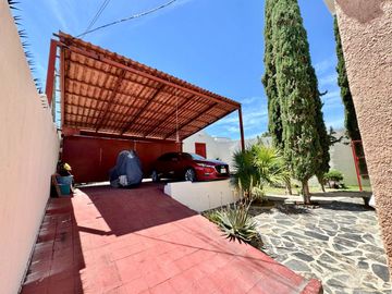 CASA EN VENTA LOMAS DE SANTA ANITA