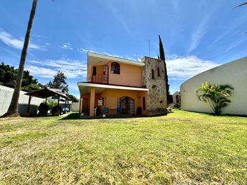 CASA EN VENTA LOMAS DE SANTA ANITA