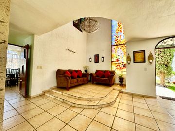CASA EN VENTA LOMAS DE SANTA ANITA