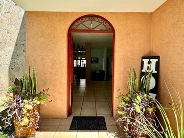 CASA EN VENTA LOMAS DE SANTA ANITA