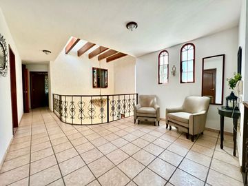 CASA EN VENTA LOMAS DE SANTA ANITA