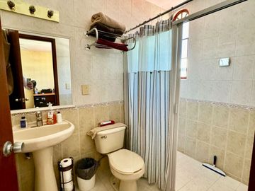 CASA EN VENTA LOMAS DE SANTA ANITA