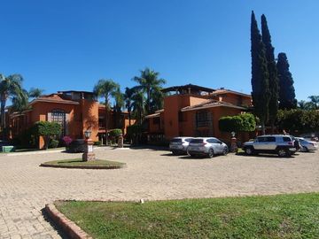 Terreno en venta en Condominio Hacienda del Oro al sur de Guadalajara