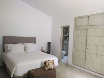 maravillosa casa en el limonar, excelente ubicacion y distribucion