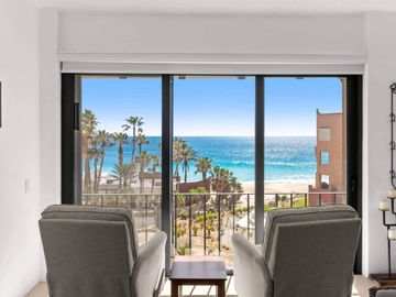 Penthouse con vista al mar y acceso a amenidades de Hotel Zoetry, venta San Jose del cabo.