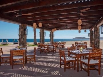 Penthouse con vista al mar y acceso a amenidades de Hotel Zoetry, venta San Jose del cabo.