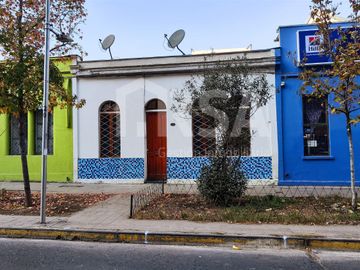 Hermosa casa remodelada en calle Toesca de 4 habitaciones