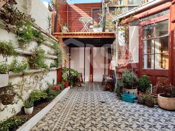 Hermosa casa remodelada en calle Toesca de 4 habitaciones