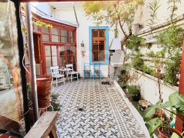 Hermosa casa remodelada en calle Toesca de 4 habitaciones