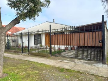 VENDO CASA ESQUINA TOTALMENTE AISLADA EN LA COMUNA DE MAULE