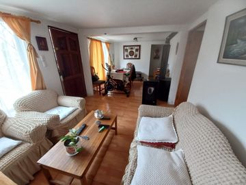 VENDO CASA ESQUINA TOTALMENTE AISLADA EN LA COMUNA DE MAULE
