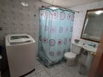 VENDO CASA ESQUINA TOTALMENTE AISLADA EN LA COMUNA DE MAULE