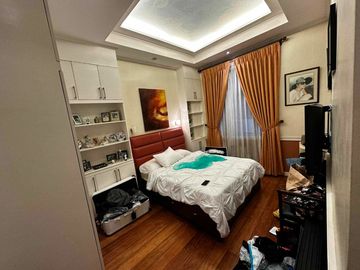 2BR Fully Furnished Condo Unit for Sale at Forbeswood Heights