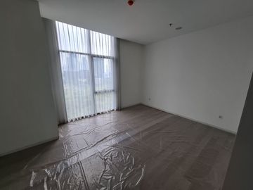 FOR SALE LUXURY APARTMENT Monteverde Tower, 3 Bedroom Semi Furnished 230 sqm.