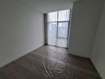 FOR SALE LUXURY APARTMENT Monteverde Tower, 3 Bedroom Semi Furnished 230 sqm.