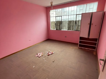 ¡Gran Oportunidad! Casa A Precio De Terreno En Urb. Los Laureles