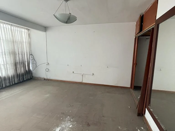 ¡Gran Oportunidad! Casa A Precio De Terreno En Urb. Los Laureles