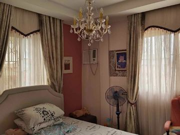 FOR SALE 6 BEDROOM HOUSE AND LOT IN LIPA CITY