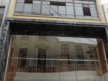 SE VENDE DEPARTAMENTO/OFICINA  REMODELADO CENTRO HISTORICO DE LIMA