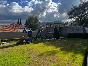 Urb Rancho San Francisco Casa de Venta de 5 habitaciones o dormitorios Cumbayá Quito Ecuador
