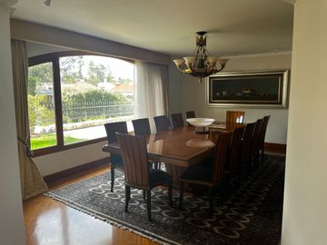 Urb Rancho San Francisco Casa de Venta de 5 habitaciones o dormitorios Cumbayá Quito Ecuador