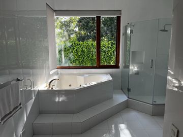 Urb Rancho San Francisco Casa de Venta de 5 habitaciones o dormitorios Cumbayá Quito Ecuador