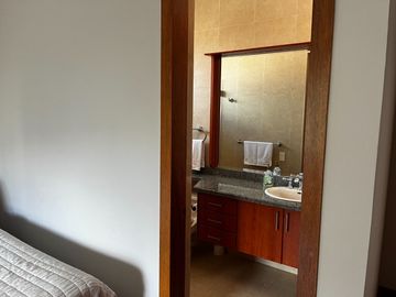 Urb Rancho San Francisco Casa de Venta de 5 habitaciones o dormitorios Cumbayá Quito Ecuador