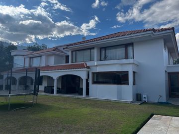Urb Rancho San Francisco Casa de Venta de 5 habitaciones o dormitorios Cumbayá Quito Ecuador